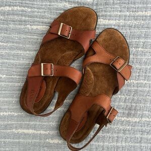 GH Bass Tan Leather Weeknder Sandals with Buckles